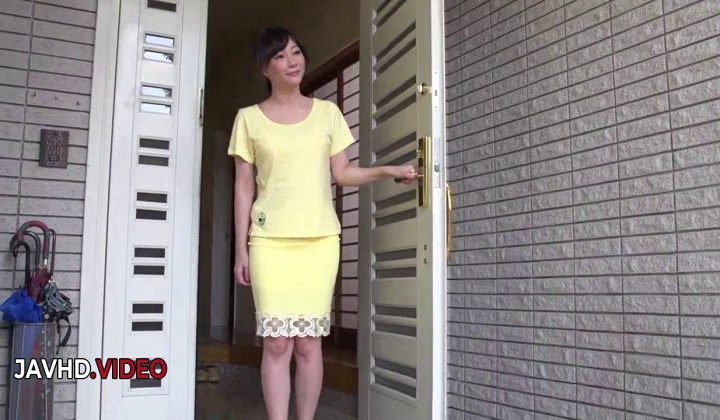 Kotone Kuroki's Hot Asian Blowjob with Big Dick