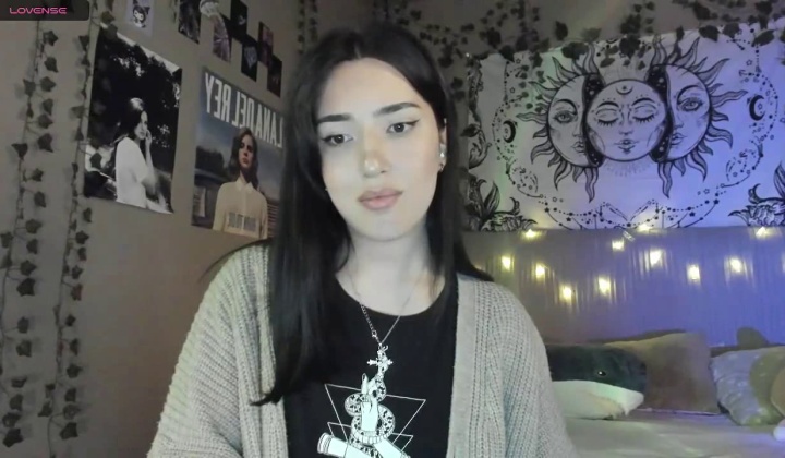 Busty Petite Teen with Big Booty in Hot Solo Scene