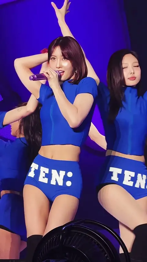 Cute & Sexy Asian Girl in Lingerie – HD Clip