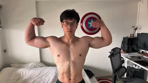 Hot SG Chinese Guy Flexing Muscles 19