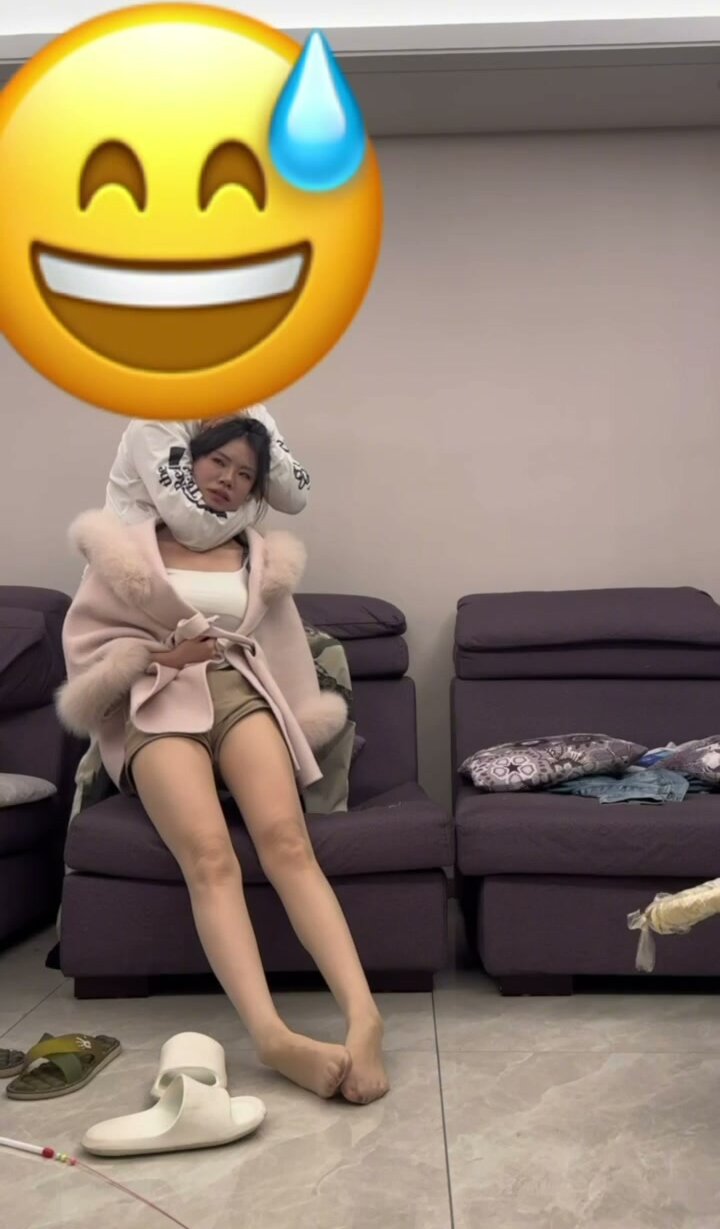 Asian Amputee 3D Anal BDSM Scene with Big Women